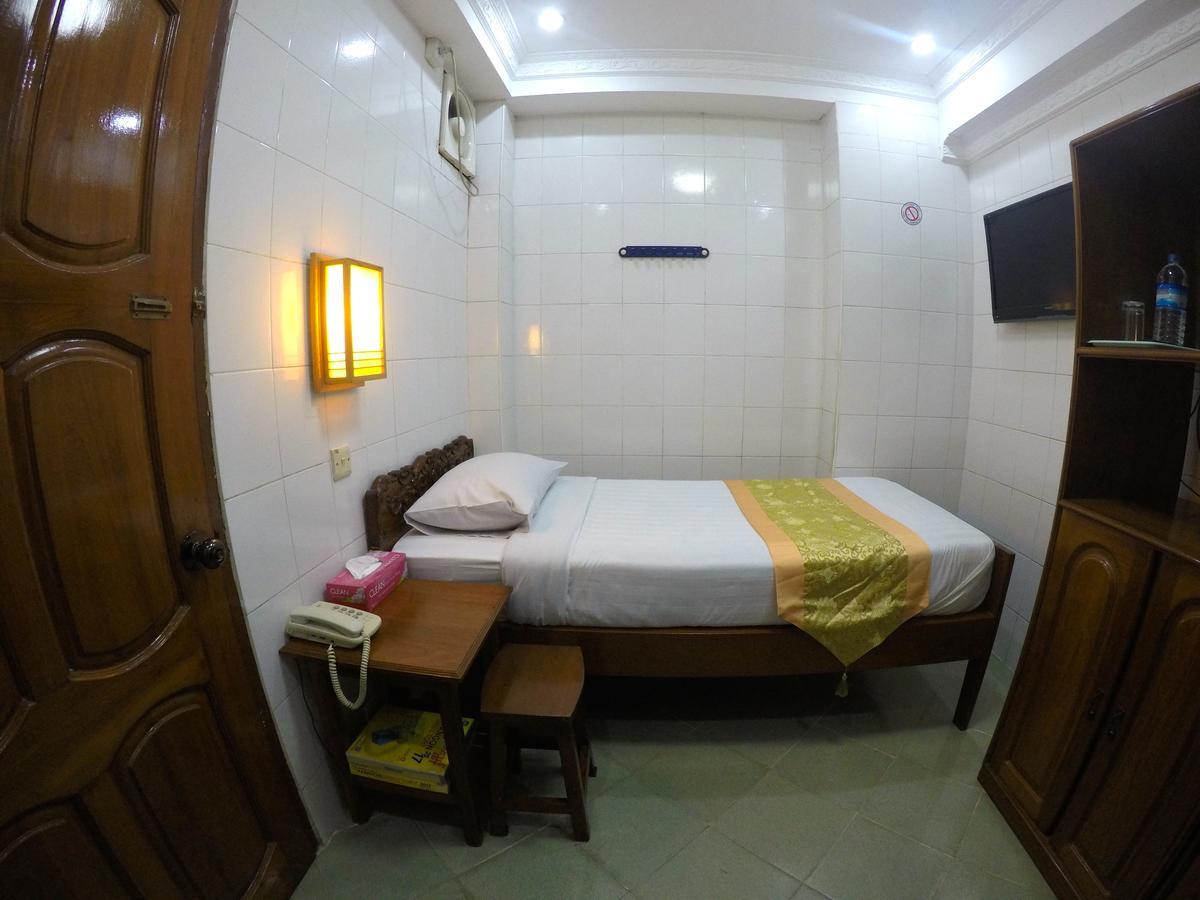 May Shan Hotel Янгон Экстерьер фото